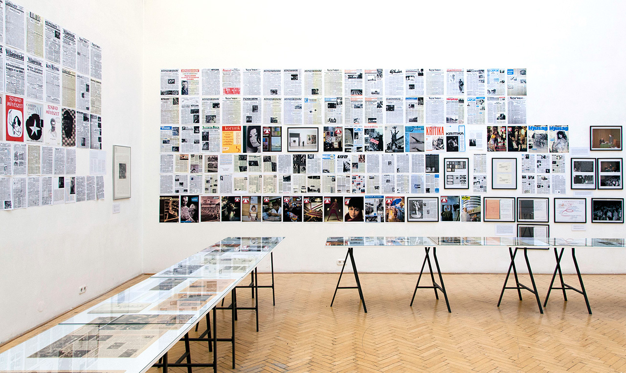 Újságfal, 1957 – 1985. / Newspaper Wall, 1957 – 1985.