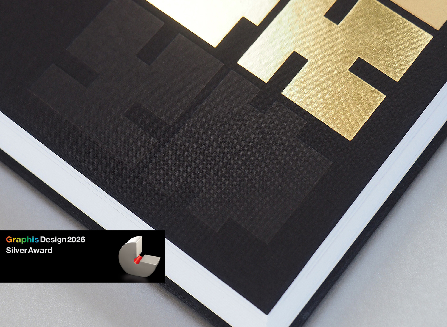 Farkas Anna négy ezüstérmet nyert a Graphis Design 2026-on!