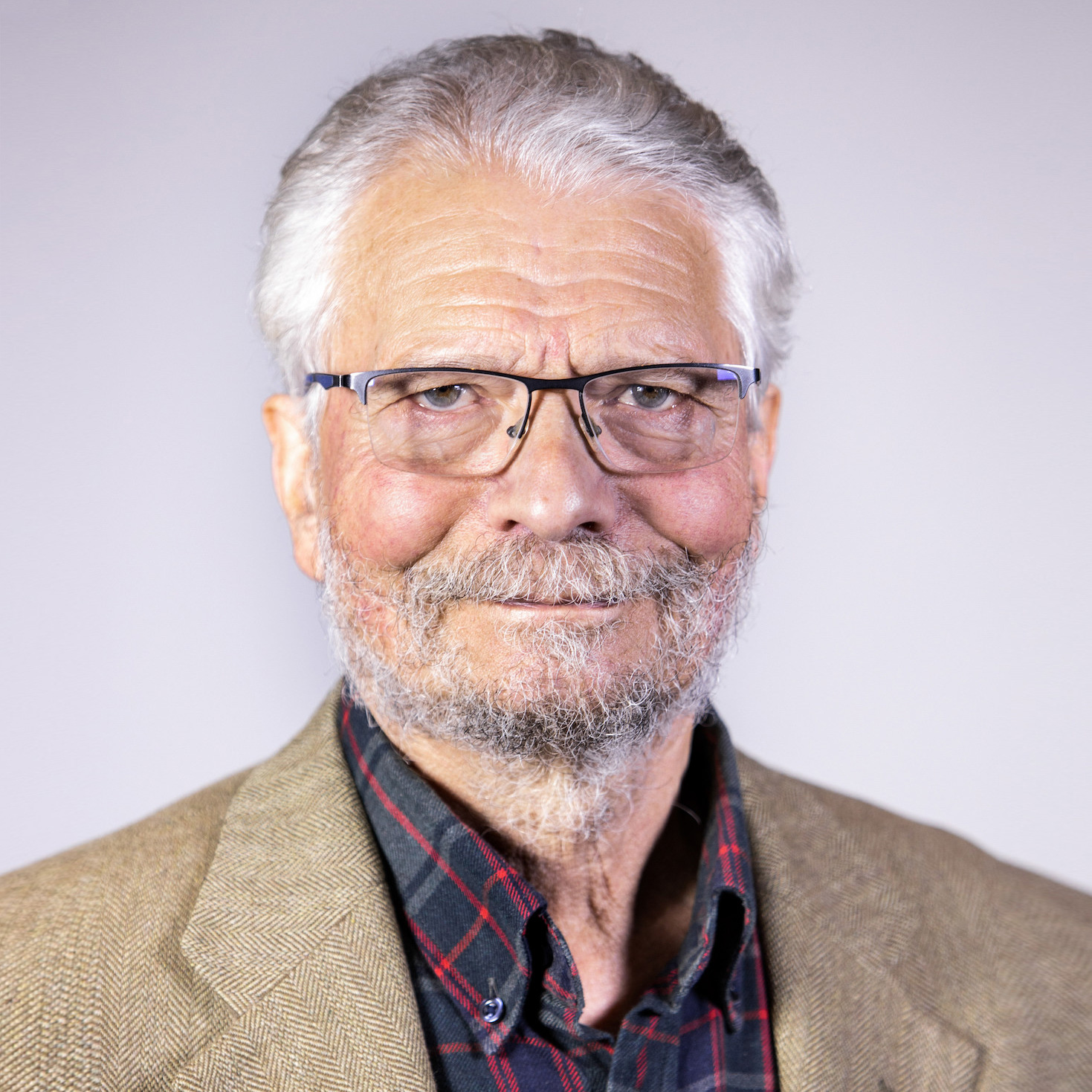 Farkas Ádám szobrászművész a MMA Nagydíjának kitüntetettje